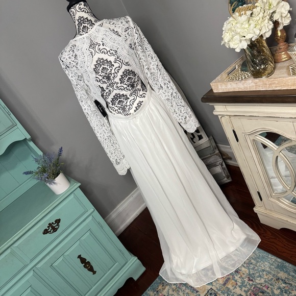Lulus Awaken My Love Long Sleeve Lace Maxi Dress Size Large NWT Bride Wedding - Picture 7 of 15